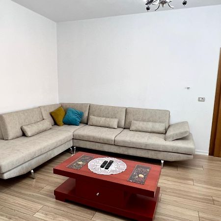 Comfort Home-Apartment Tirana Esterno foto