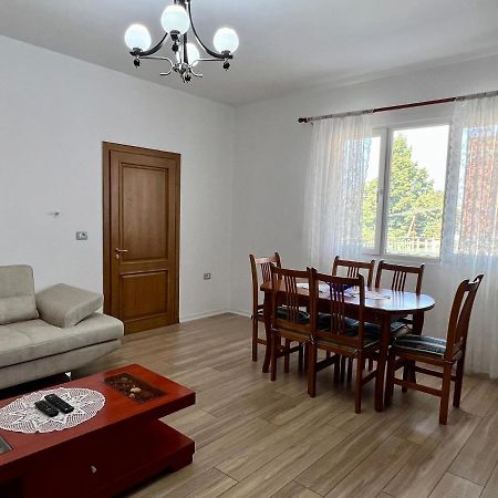 Comfort Home-Apartment Tirana Esterno foto