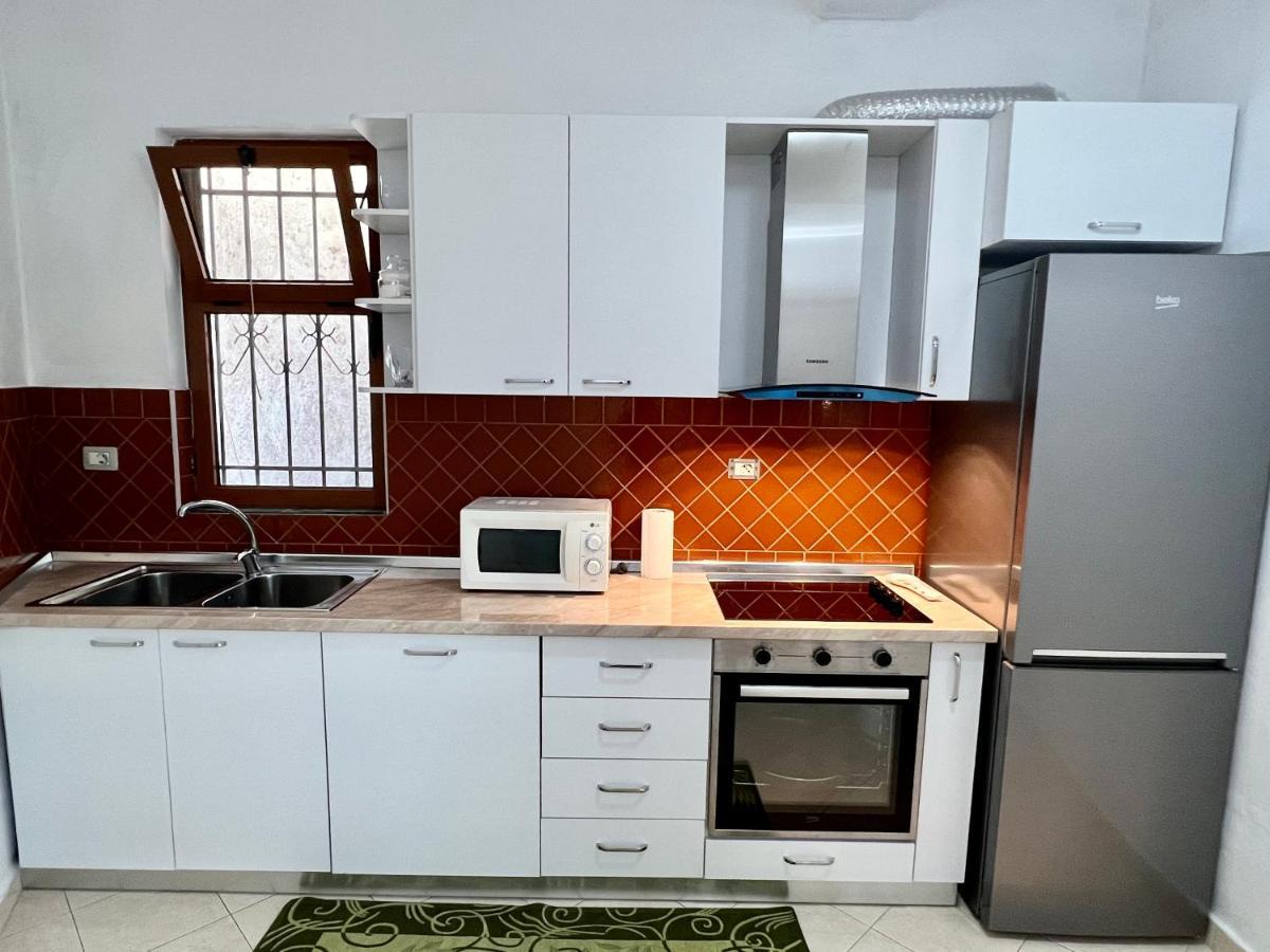 Comfort Home-Apartment Tirana Esterno foto